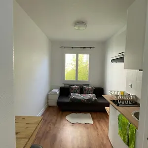Paisible 20 , Paris Frankreich